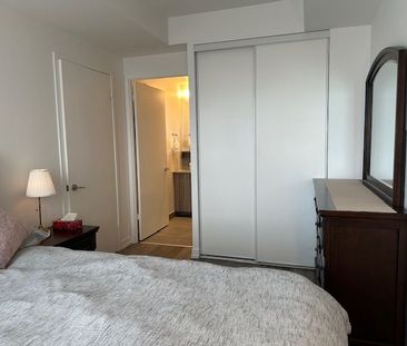 For Lease - 898 Portage Master Bedrm Parkway Unit# 4002, Vaughan, O... - Photo 2