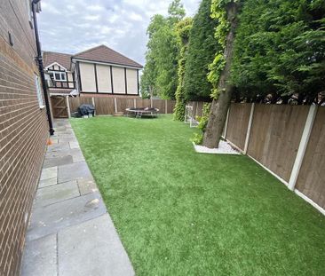 4 bedroom detached house to rent - Photo 3