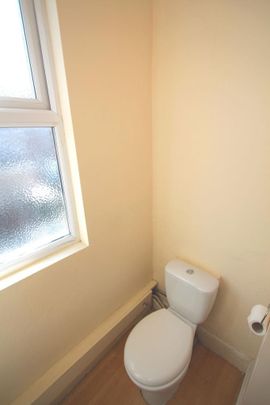 3 bedroom flat to rent - Photo 1