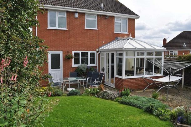 3 bedroom detached house to rent - Photo 1