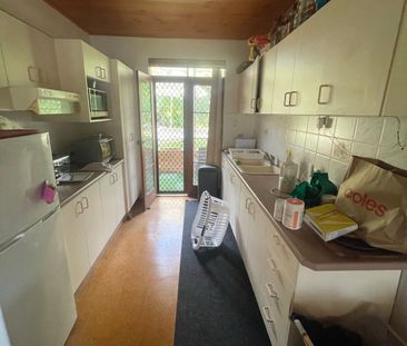 Caringbah South - Photo 4