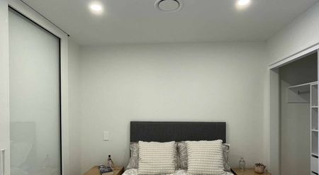 810/10 Alpha St - Photo 2