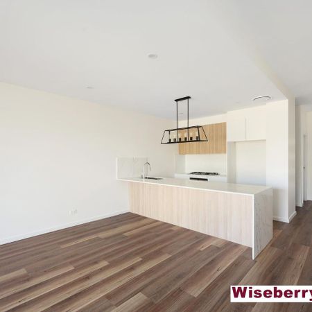 3-Bedroom Modern Townhouse - Photo 3