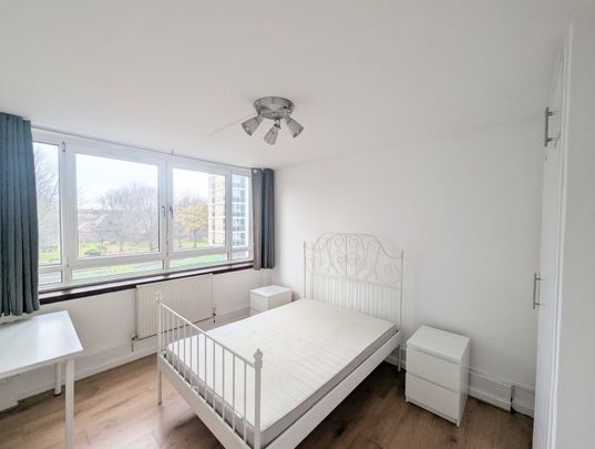 4 Bed Flat, Longland Court, SE1 - Photo 1
