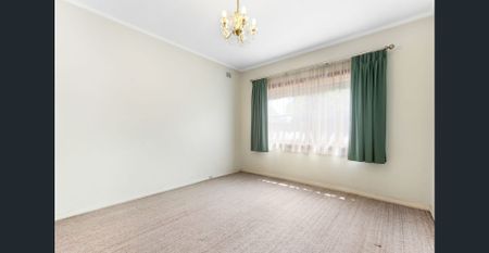 Affordable home in an excellent location - Photo 2