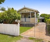 Cottage style home in Newtown - Photo 5