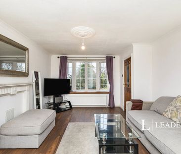 3 bedroom house to rent Southdale Road, Carlton, Nottingham, NG4 - Photo 3