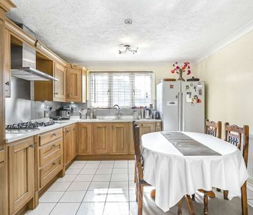 4 bedroom house to rent - Photo 2