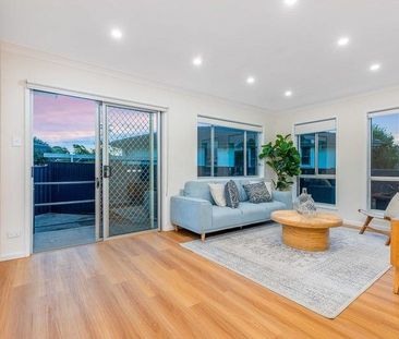 Beautifully Renovated Home in a Highly Sought-After North St Marys ... - Photo 1