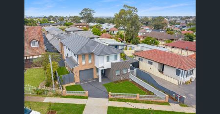 New New Townhouse - Photo 3