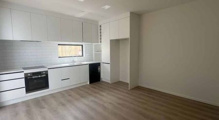 Brand New Homes for Rent – 5 Calthrop Close, Māngere - Photo 2