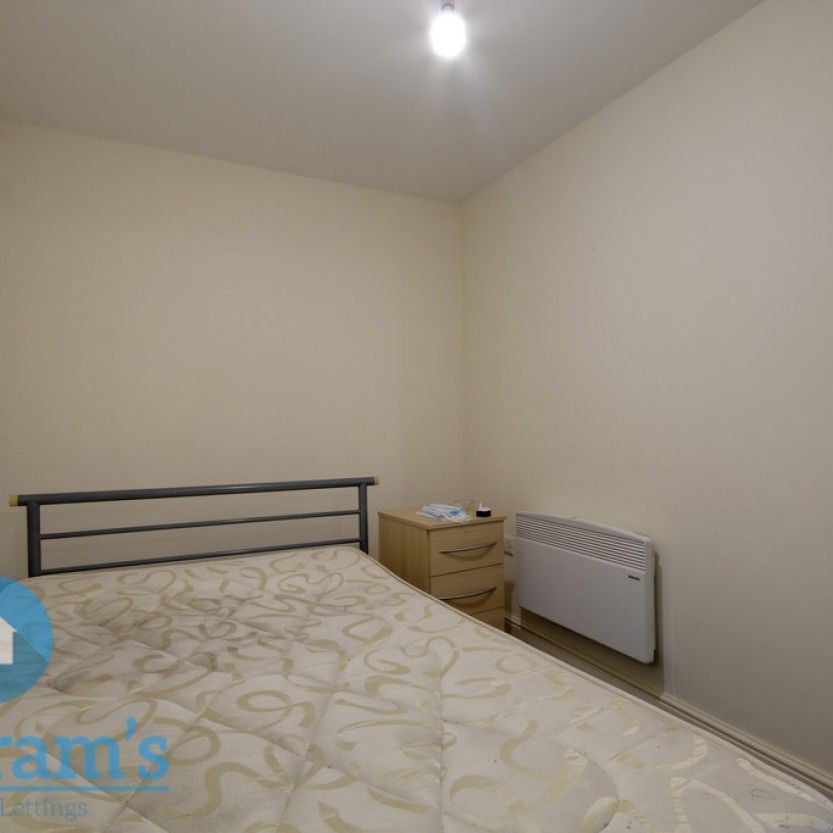 3 bed Ground Floor Flat for Rent - Photo 1