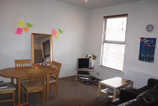 Apt 2, 10 Dunluce Avenue, Belfast, BT9 7AY - Photo 1
