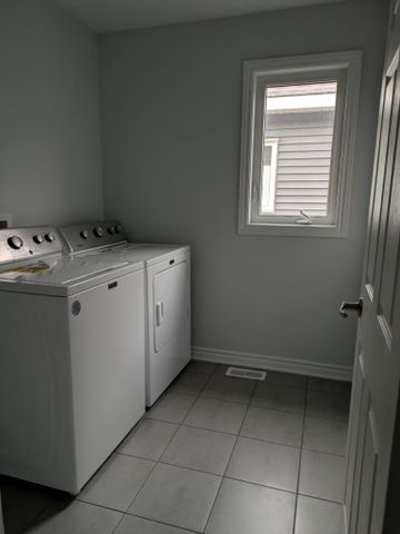 For Lease - 508 Culdaff Road, Stittsville - Munster - Richmond, Ontario - Photo 3