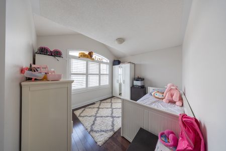 For Lease - 96 Maverick Crescent, Vaughan, Ontario - Photo 3