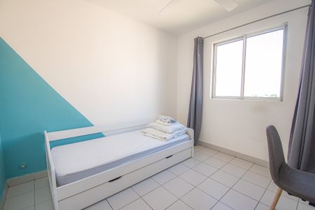 Location Appartement 4 pièces 82m² ST DENIS 97400 - Photo 3