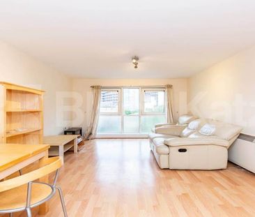 Spacious two bed two bath set within a modern devlopment - Photo 1