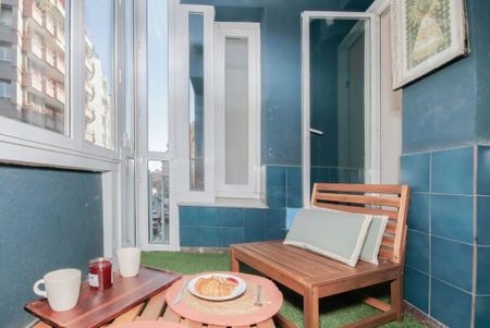 Plaça de Lesseps, Barcelona, Catalonia 08023 - Photo 3