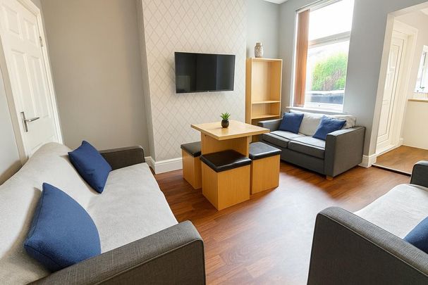 4 bedroom house to rent - Photo 1