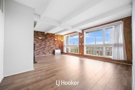 Spacious & Renovated Family Home in Prime Dandenong North Location! - Photo 5