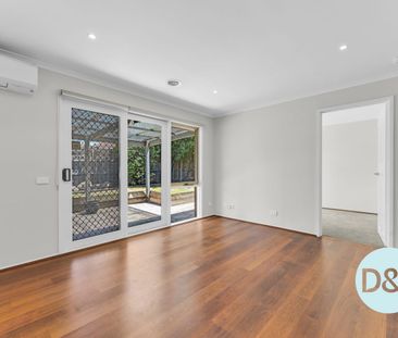 Spacious Family Living in a Quiet Court Location - Photo 4