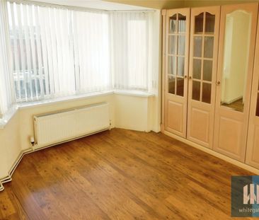 Leeds Road, Huddersfield, HD2 - Photo 3