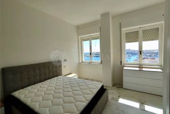 Appartamento con vista mare