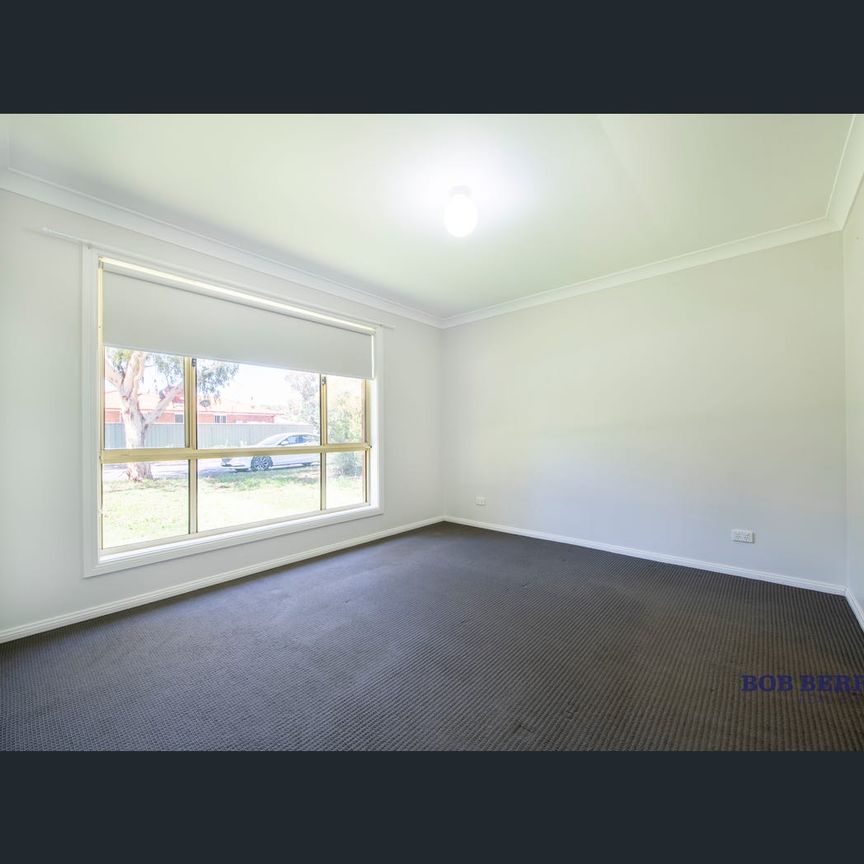 15 Page Avenue, Dubbo, NSW 2830 - Photo 1