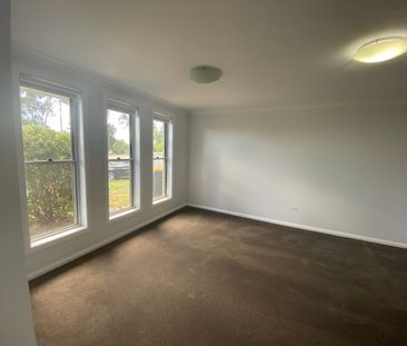 4 BEDROOM HOUSE LOCATED HILLVUE - Photo 3