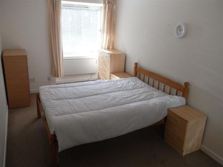 Dorset Square, Glasgow, G3 - Photo 4