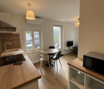 Appartement T2 meublé avec terrasse et parking - Photo 2