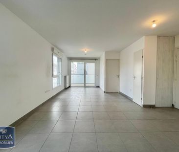 Location Appartement 1 pièce 36m² LYON 8ème - Photo 1