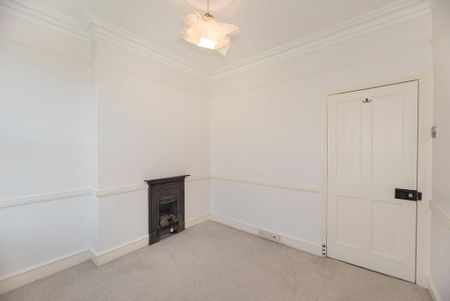 5 bedroom terraced house to rent - Photo 5
