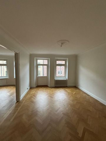 Sveagatan, 95 Kvm 3 Rok, Nyrenoverad - Foto 2