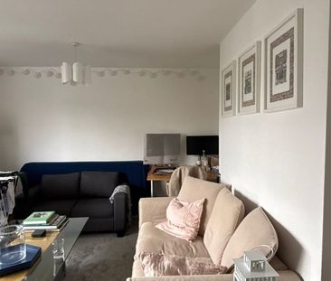 Room in a Shared House, Ashchurch Terrace, W12 - Photo 6