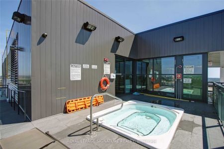 Liv Lofts , #1404 - Photo 4