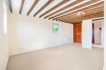 Greenvale Oast, Browns Lane, Cross In Hand, East Sussex, TN21 - Photo 3