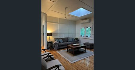 STUNNING COTTAGE - Photo 4