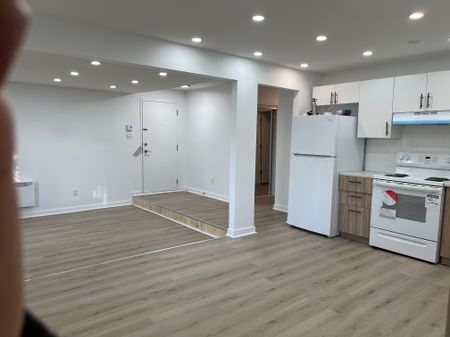 4 1/2 à louer\ 2 bedrooms for rent Pierrefonds, West Island - Photo 2