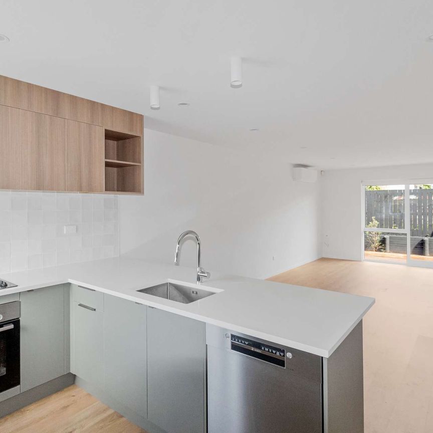 Stunning New Build Home on Claymore Street - Photo 1