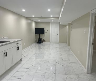 For Lease - 531 Scenic Drive, Hamilton, Ontario - Photo 4