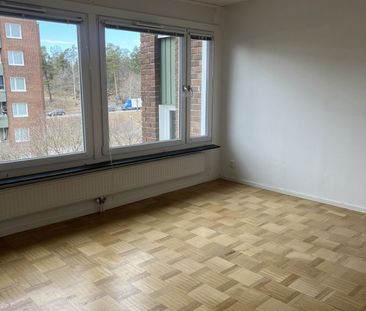 Vårbergsvägen, Skärholmen - Photo 4