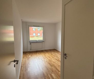 Syster Jennys väg 30 A - Foto 3