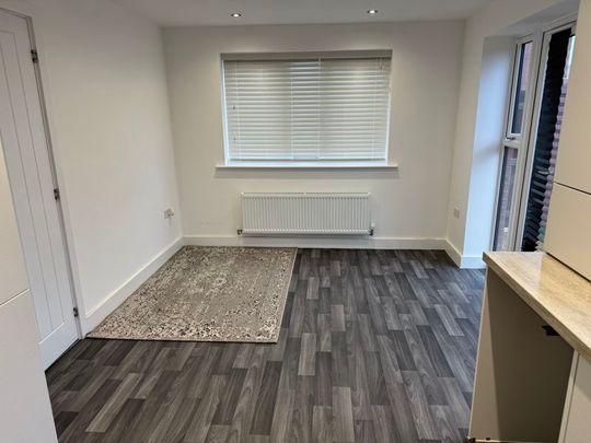 York Road Priorslee, Telford - Photo 1