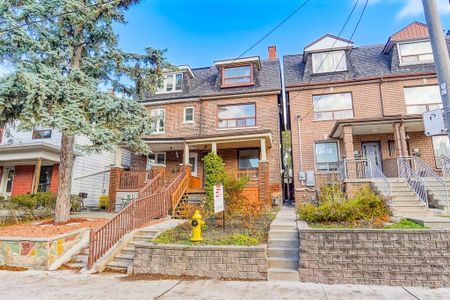 For Lease - 243 Montrose Avenue, Toronto, Ontario - Photo 2