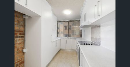 Ocean View Apartment, Opposite Flynns Beach - Photo 4