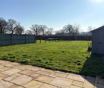 3 bedroom terraced house to rent - Photo 6