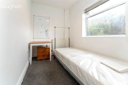 6 bedroom house to rent - Photo 2