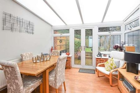 Adderbury, Oxfordshire, OX17 - Photo 3