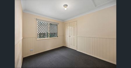 Fully fenced 3-bedroom home! - Photo 5